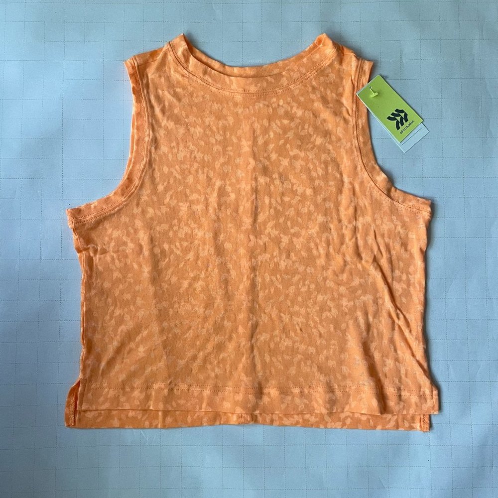 NWT Target all in motion Cropped Active Boxy Fit Tank Tee Size S